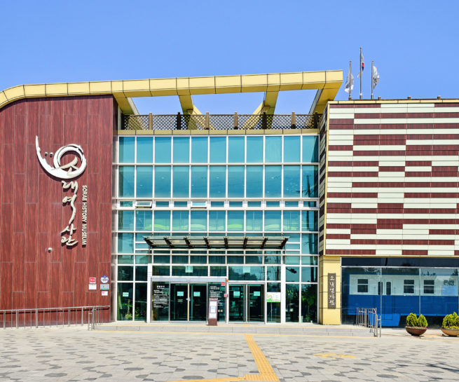 Melatone Exterior Compact Laminates