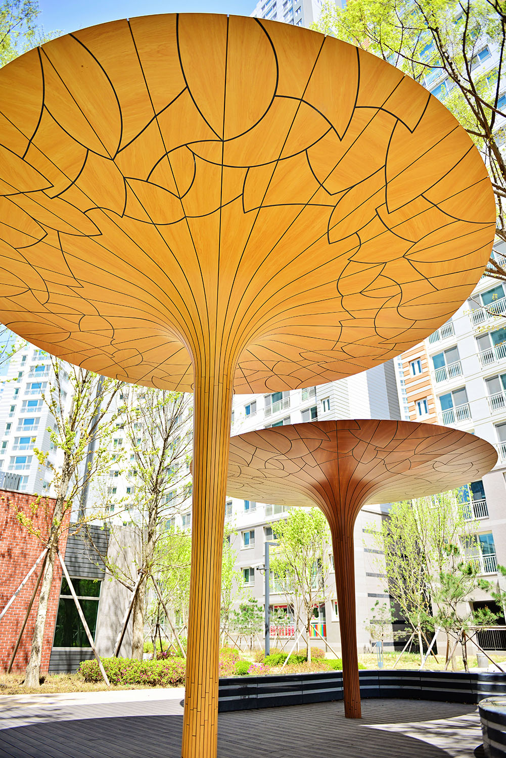 Compact Laminates Structure